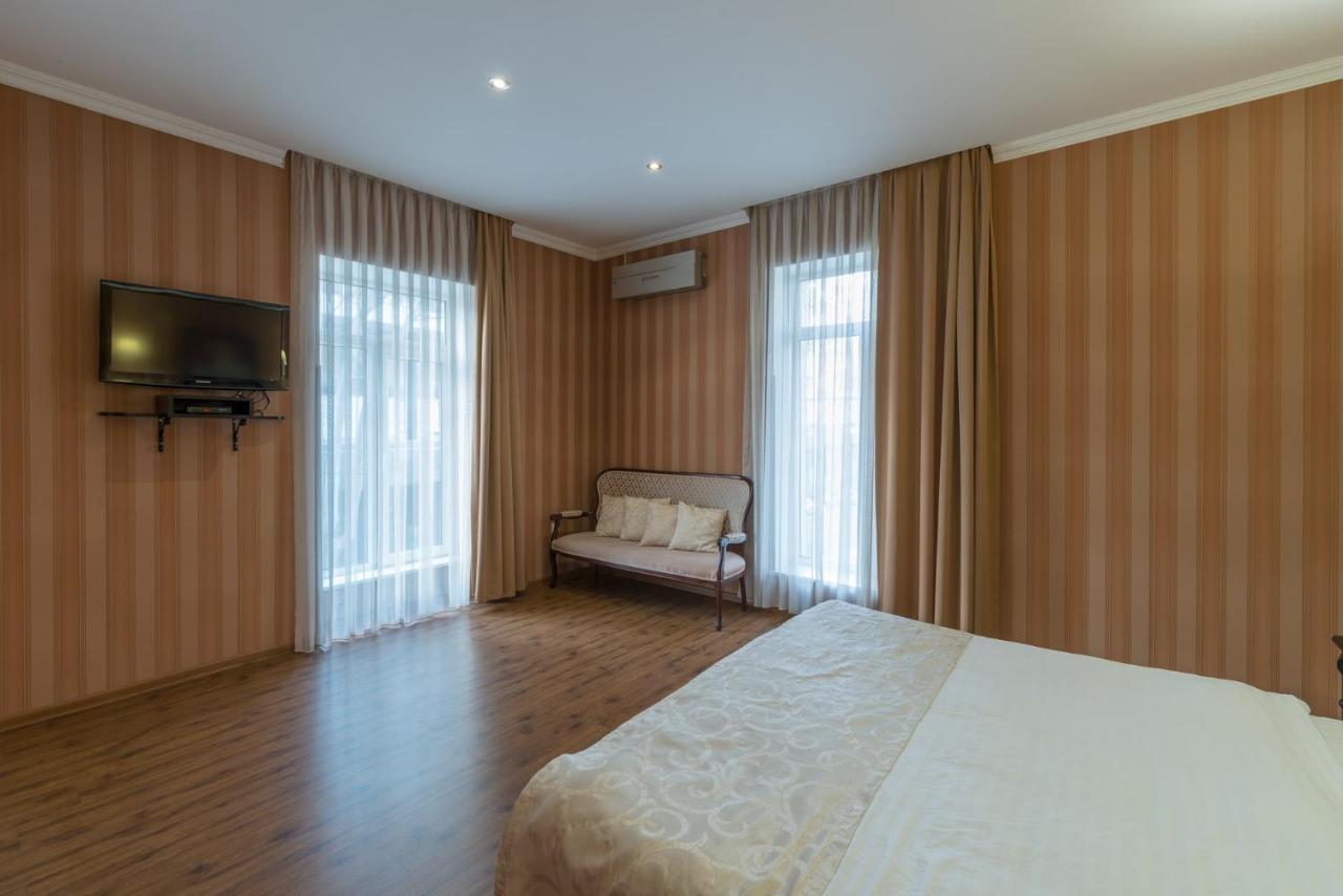 Garden View Hotel Тбилиси Екстериор снимка