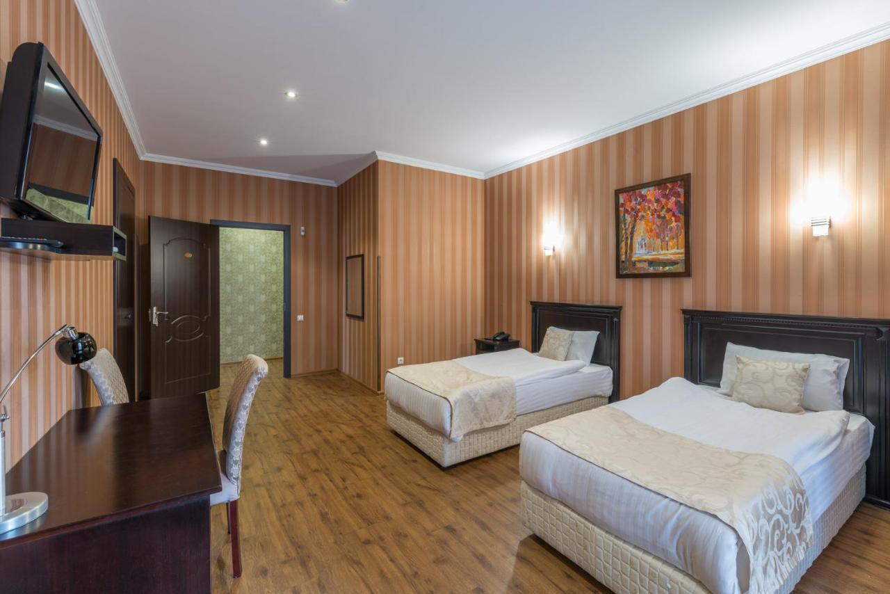 Garden View Hotel Тбилиси Екстериор снимка