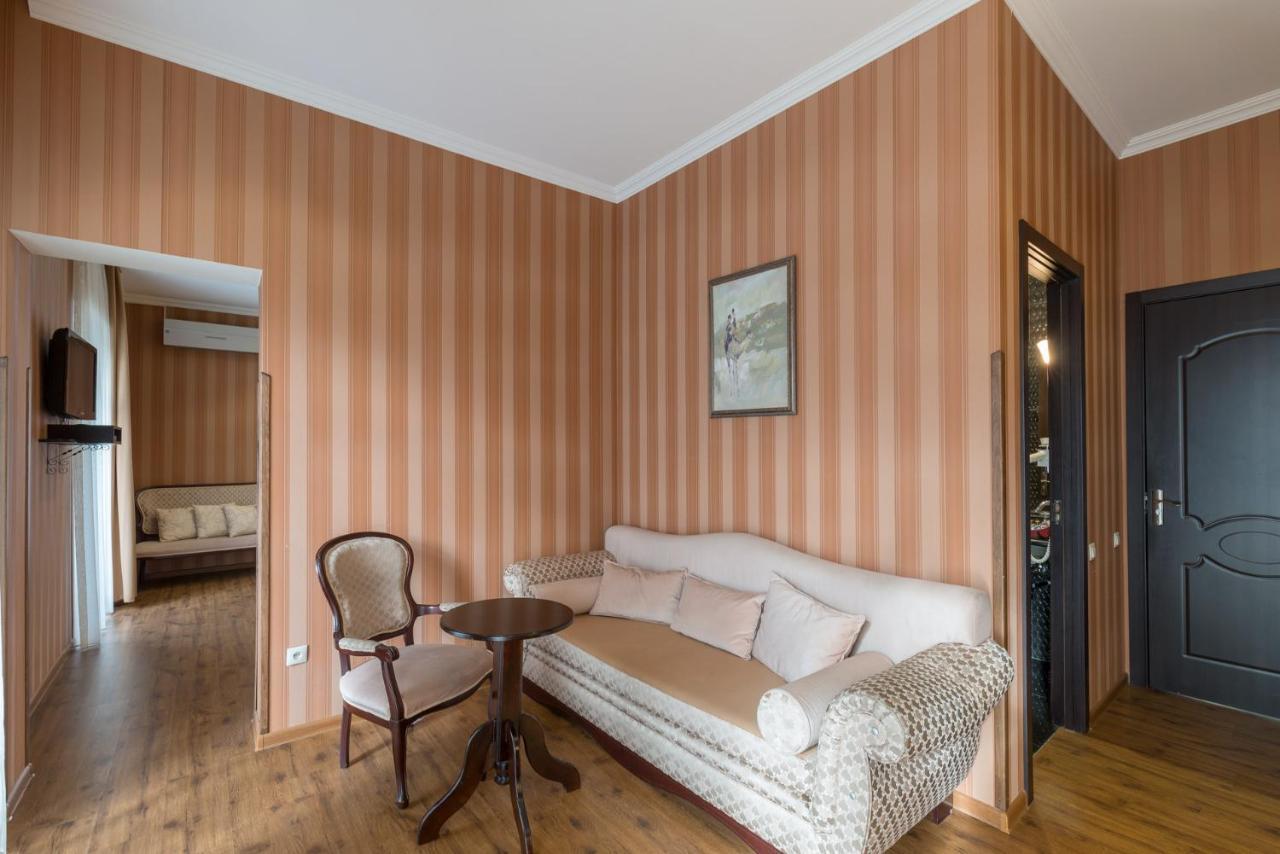 Garden View Hotel Тбилиси Екстериор снимка
