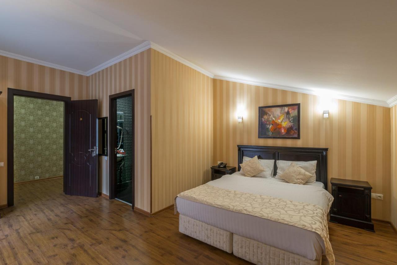 Garden View Hotel Тбилиси Екстериор снимка