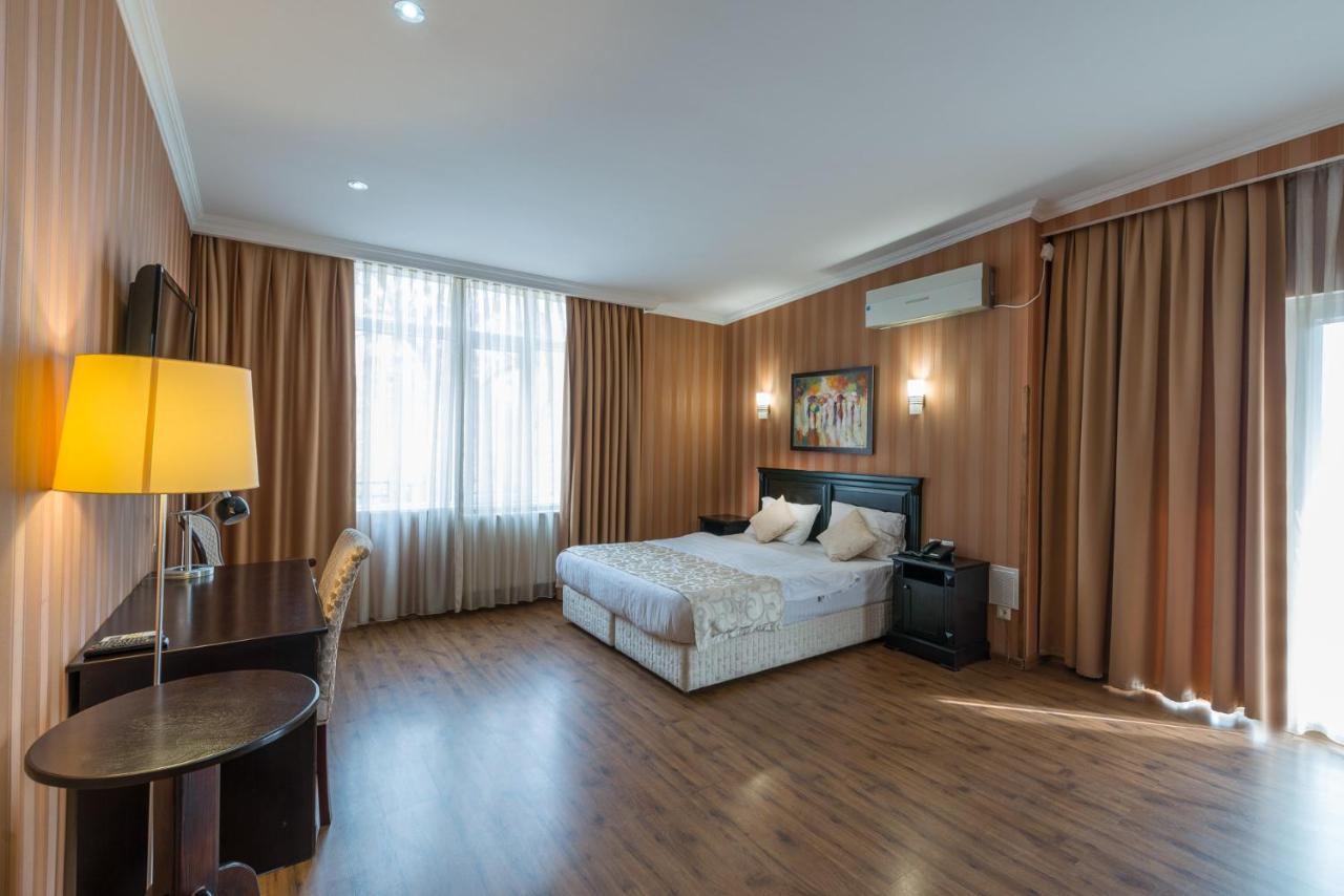 Garden View Hotel Тбилиси Екстериор снимка