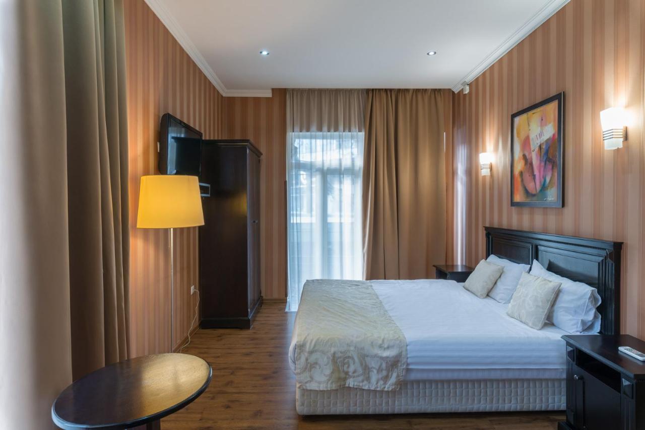 Garden View Hotel Тбилиси Екстериор снимка