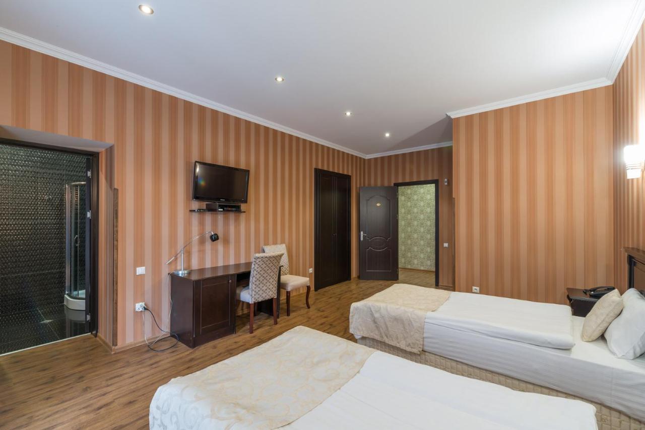 Garden View Hotel Тбилиси Екстериор снимка