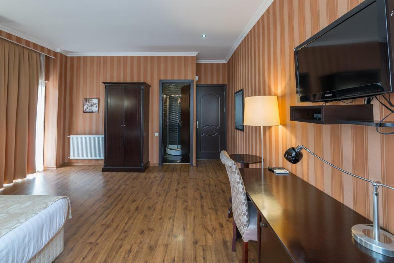 Garden View Hotel Тбилиси Екстериор снимка