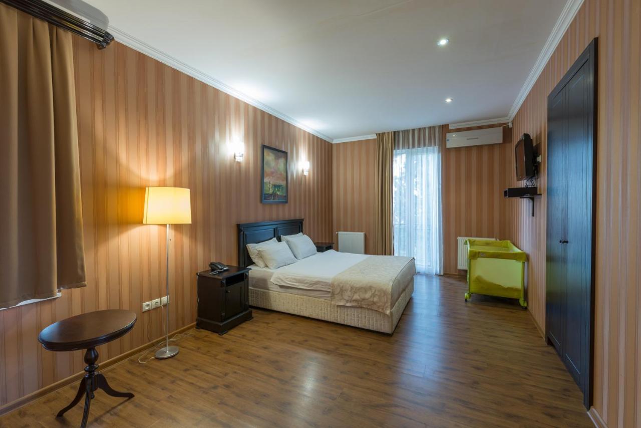 Garden View Hotel Тбилиси Екстериор снимка
