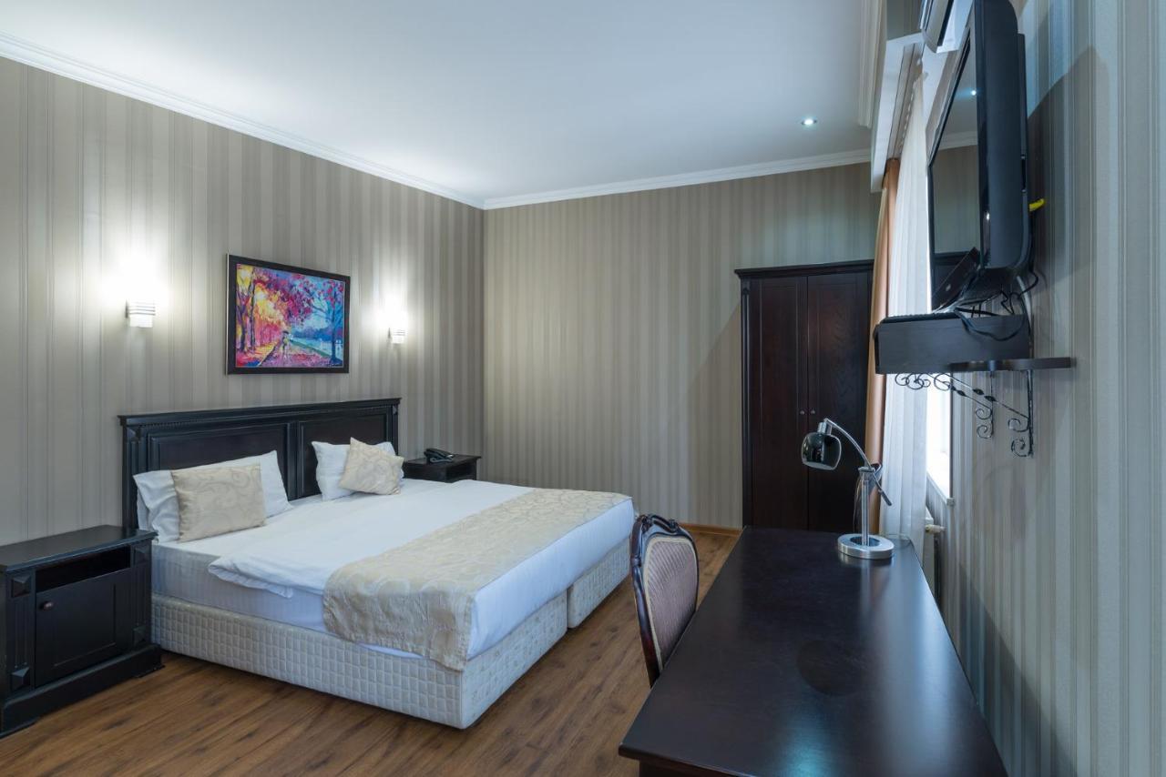 Garden View Hotel Тбилиси Екстериор снимка